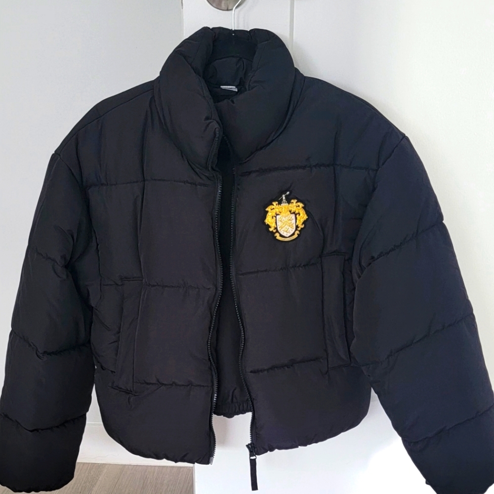 The MAR-A-LAGO Black Puffer Jacket with Crest